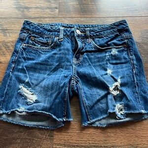 American Eagle distressed shorts